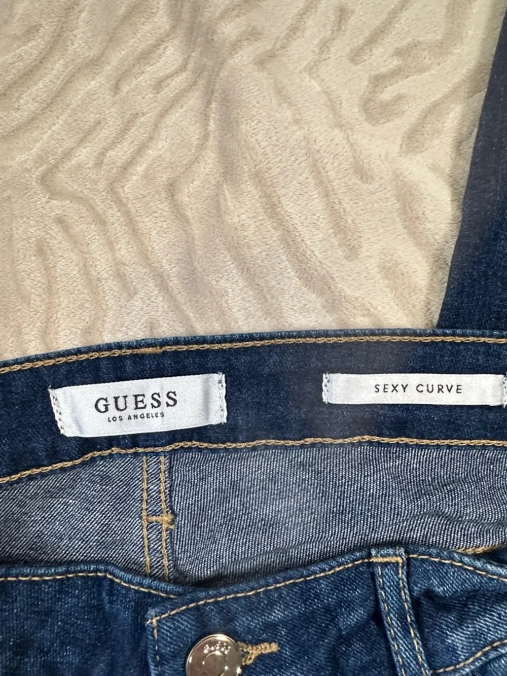 Guess Sexy Curve Distressed Jeans Size 31 - Picture 6 of 8
